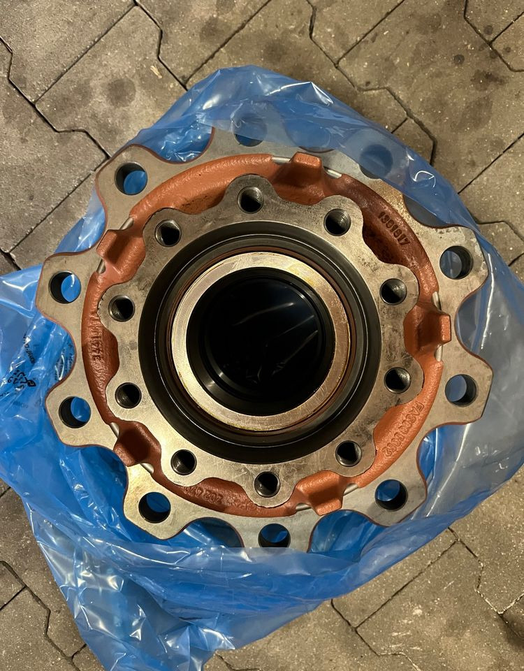 NOWA Piasta koła tylnego DAF XF CF oryginał - Wheel hub for Truck: picture 4 NOWA Piasta koła tylnego DAF XF CF oryginał - Wheel hub for Truck: picture 4