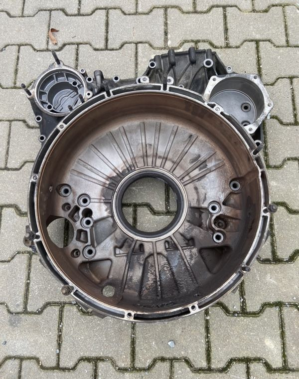 Obudowa sprzęgła Scania R V8 2334555 skrzyni biegów rozrządu - Clutch cover for Truck: picture 2 Obudowa sprzęgła Scania R V8 2334555 skrzyni biegów rozrządu - Clutch cover for Truck: picture 2