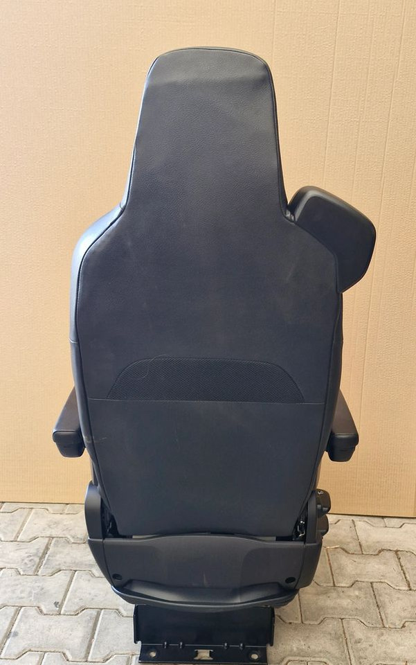 SCANIA R S FOTEL PASAŻERA FULL OPCJA SKÓRA - Seat for Truck: picture 2 SCANIA R S FOTEL PASAŻERA FULL OPCJA SKÓRA - Seat for Truck: picture 2