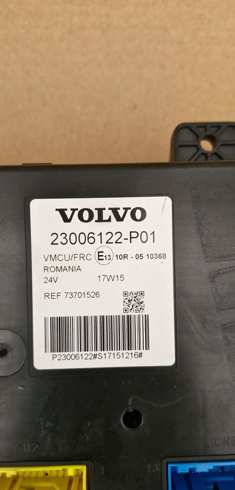 VOLVO FH4 FM4 TABLICA SKRZYNKA BEZPIECZNIKÓW 23006122-P01 22821381-P02 2269999-P03 - Cab and interior: picture 2 VOLVO FH4 FM4 TABLICA SKRZYNKA BEZPIECZNIKÓW 23006122-P01 22821381-P02 2269999-P03 - Cab and interior: picture 2