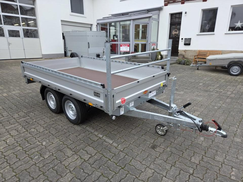 Böckmann 3016/27 F PKW-Anhänger Hochlader 2,7 to Top Ausstattung - Dropside/ Flatbed trailer: picture 1 Böckmann 3016/27 F PKW-Anhänger Hochlader 2,7 to Top Ausstattung - Dropside/ Flatbed trailer: picture 1