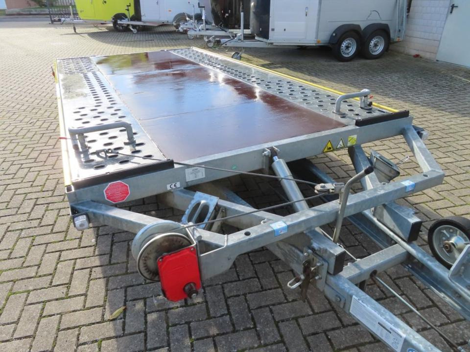 Böckmann PKW-Anhänger, Autotransporter, 3,0to. kippbar, 100 km/h - Autotransporter trailer: picture 4 Böckmann PKW-Anhänger, Autotransporter, 3,0to. kippbar, 100 km/h - Autotransporter trailer: picture 4