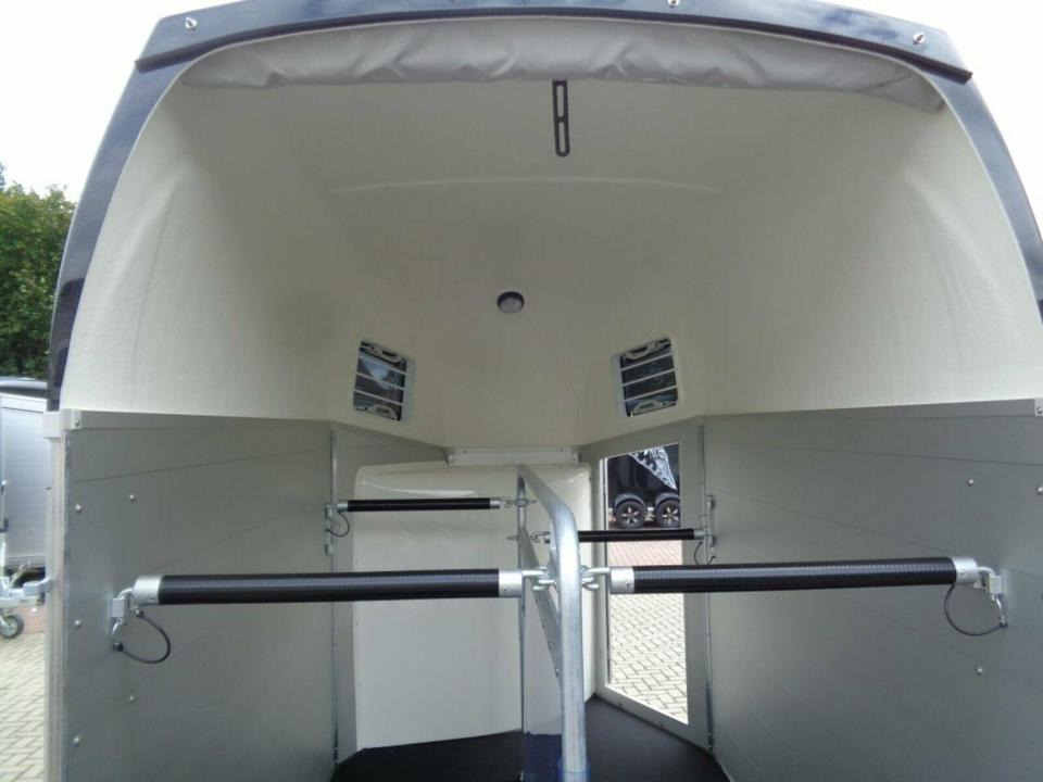Horse trailer Böckmann Pferdeanhänger Champion Sattelkammer: picture 8