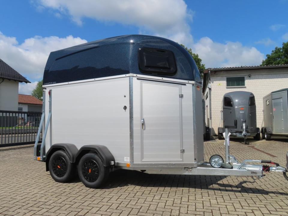 Böckmann Pferdeanhänger Champion UNO Esprit Sattelkammer 100km/h - Horse trailer: picture 2 Böckmann Pferdeanhänger Champion UNO Esprit Sattelkammer 100km/h - Horse trailer: picture 2
