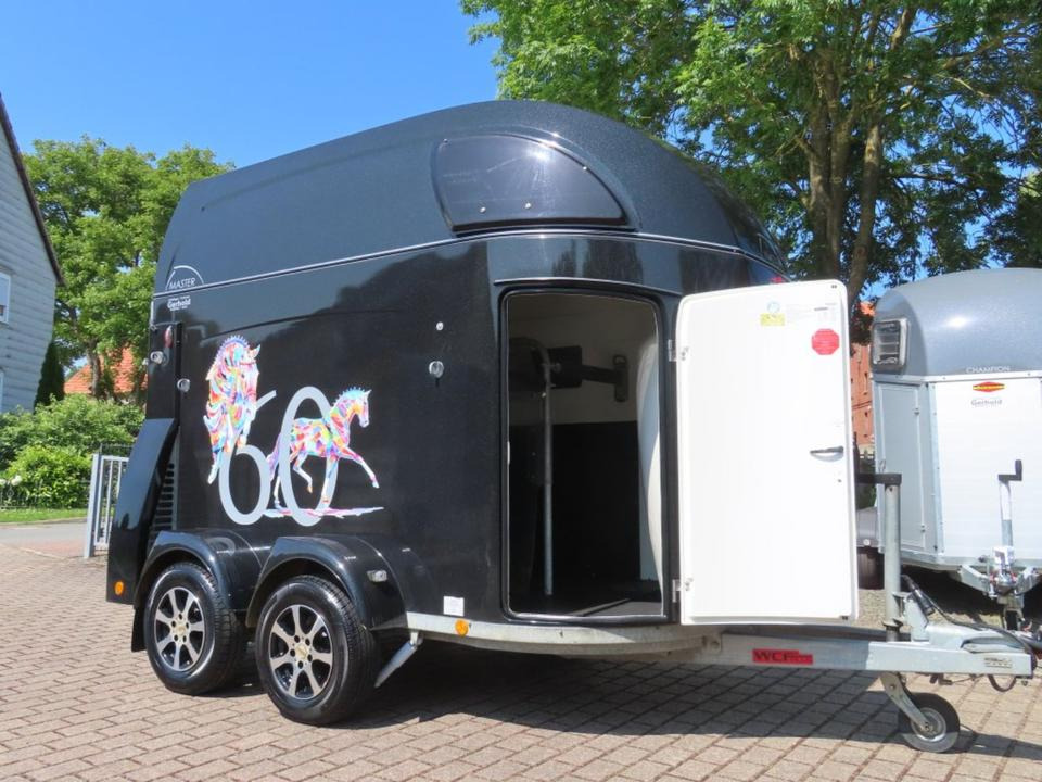 Böckmann, Pferdeanhänger, Master 60, WCF,Aluboden, SaKa, 100 km/h - Horse trailer: picture 1 Böckmann, Pferdeanhänger, Master 60, WCF,Aluboden, SaKa, 100 km/h - Horse trailer: picture 1