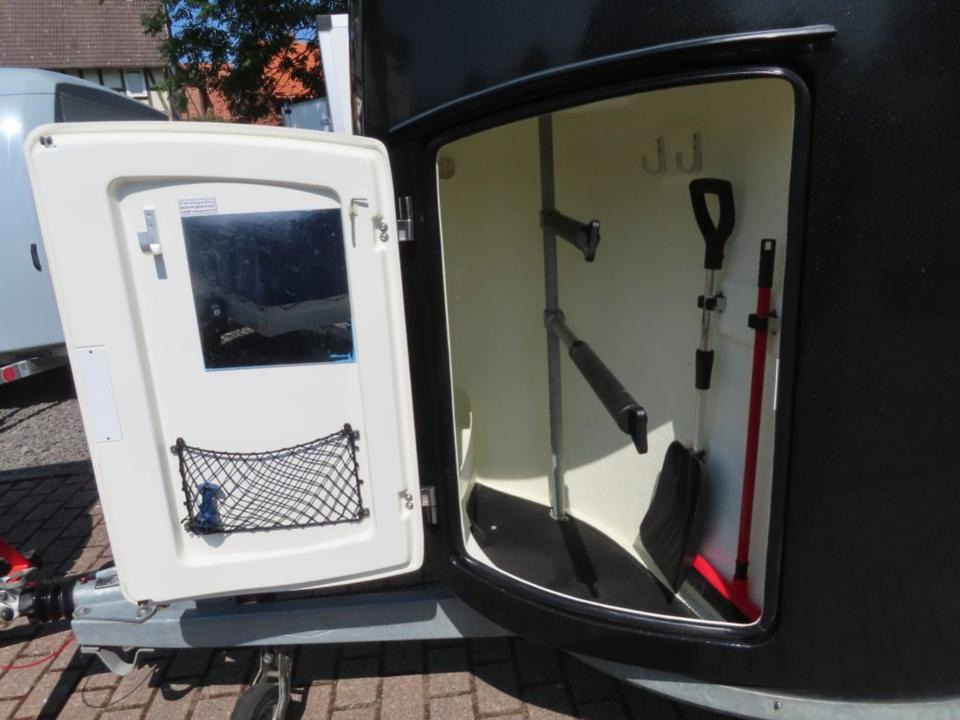 Böckmann, Pferdeanhänger, Master 60, WCF,Aluboden, SaKa, 100 km/h - Horse trailer: picture 4 Böckmann, Pferdeanhänger, Master 60, WCF,Aluboden, SaKa, 100 km/h - Horse trailer: picture 4