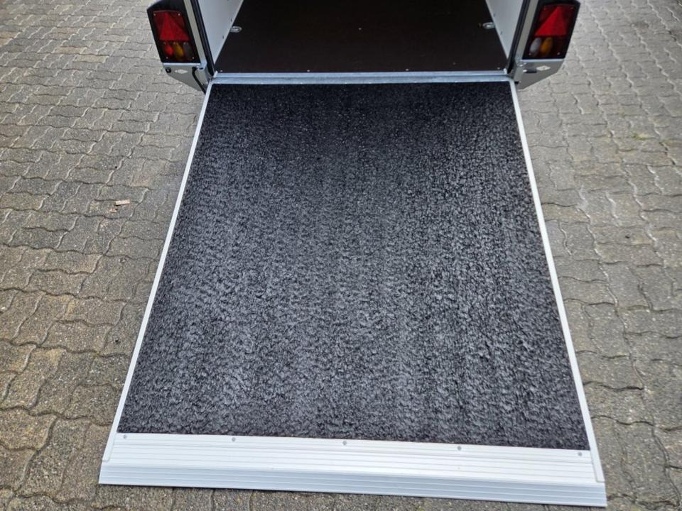 Kofferanhänger PKW-Anhänger Böckmann KT 3015/27 MF Rampe/Tür 2,7t - Closed box trailer: picture 4 Kofferanhänger PKW-Anhänger Böckmann KT 3015/27 MF Rampe/Tür 2,7t - Closed box trailer: picture 4