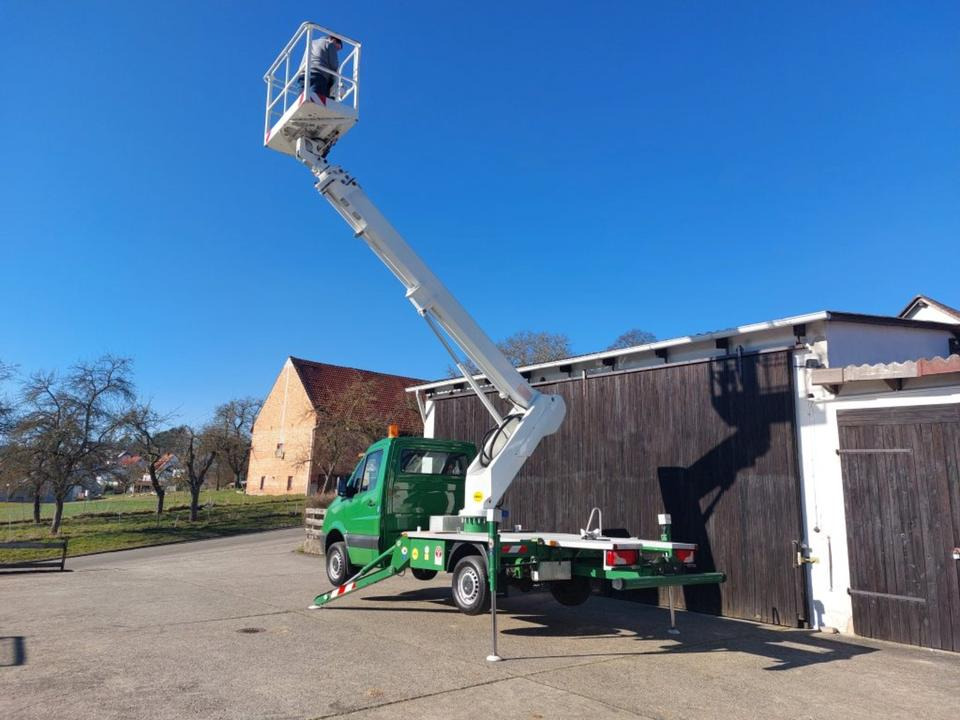 Mercedes Wumag Arbeitsbühne Hubsteiger Hebebühne 3,5t 22m - Truck mounted aerial platform: picture 4 Mercedes Wumag Arbeitsbühne Hubsteiger Hebebühne 3,5t 22m - Truck mounted aerial platform: picture 4