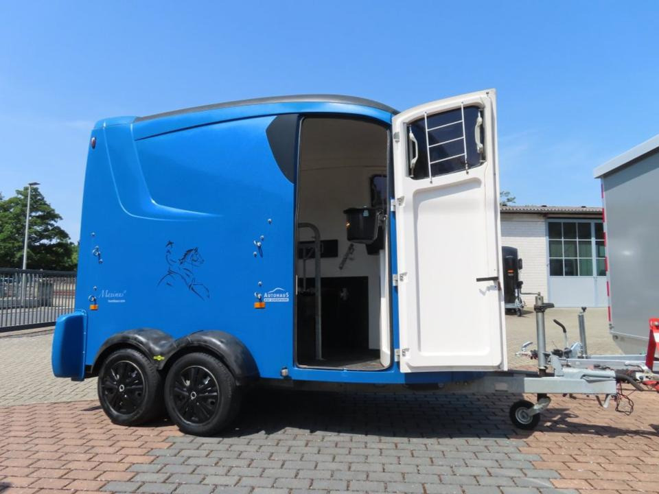 Pferdeanhänger Humbaur Maximus Panoramascheibe 100km/h Sattelk. - Horse trailer: picture 1 Pferdeanhänger Humbaur Maximus Panoramascheibe 100km/h Sattelk. - Horse trailer: picture 1