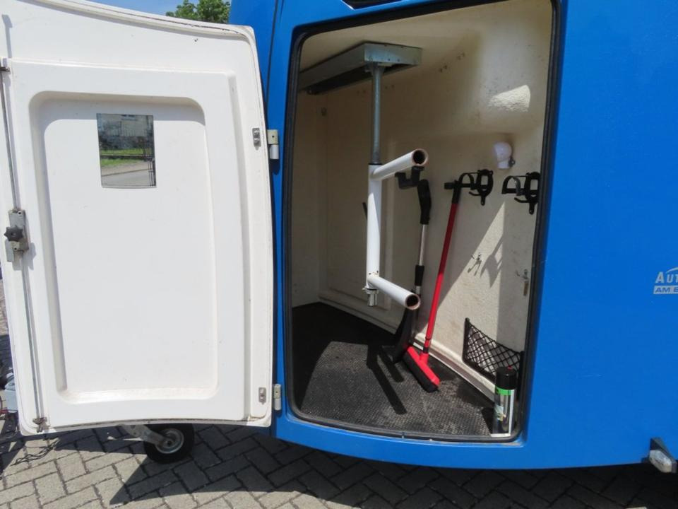 Pferdeanhänger Humbaur Maximus Panoramascheibe 100km/h Sattelk. - Horse trailer: picture 4 Pferdeanhänger Humbaur Maximus Panoramascheibe 100km/h Sattelk. - Horse trailer: picture 4