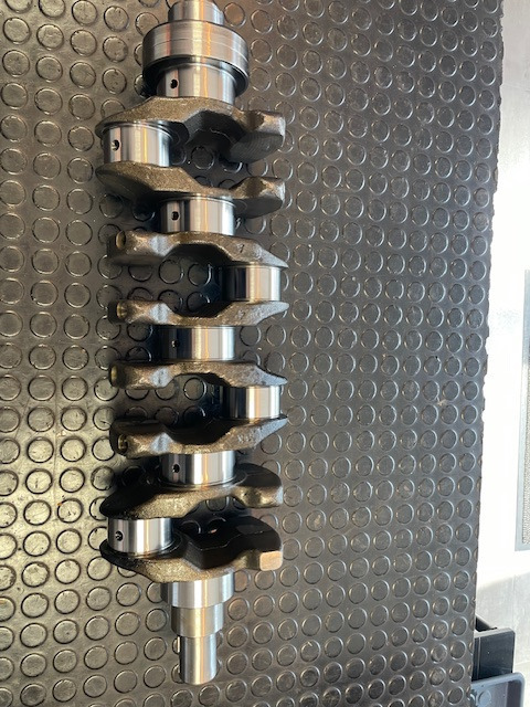 TOYOTA Hilux 3.0D - Crankshaft for Pickup truck: picture 1 TOYOTA Hilux 3.0D - Crankshaft for Pickup truck: picture 1