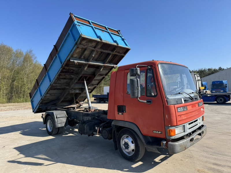 DAF 45 ATI 160 (FULL STEEL SUSPENSION / MANUAL PUMP / EURO 2) - Tipper: picture 3 DAF 45 ATI 160 (FULL STEEL SUSPENSION / MANUAL PUMP / EURO 2) - Tipper: picture 3