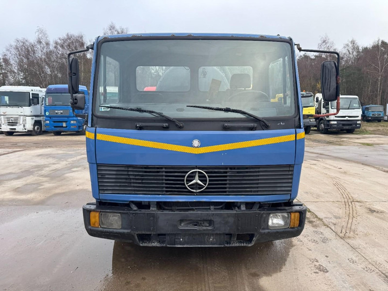 Mercedes-Benz SK 914 (8000 L / 6 CYLINDER / MANUAL PUMP / STEEL SUSPENSION) - Tanker truck: picture 2 Mercedes-Benz SK 914 (8000 L / 6 CYLINDER / MANUAL PUMP / STEEL SUSPENSION) - Tanker truck: picture 2