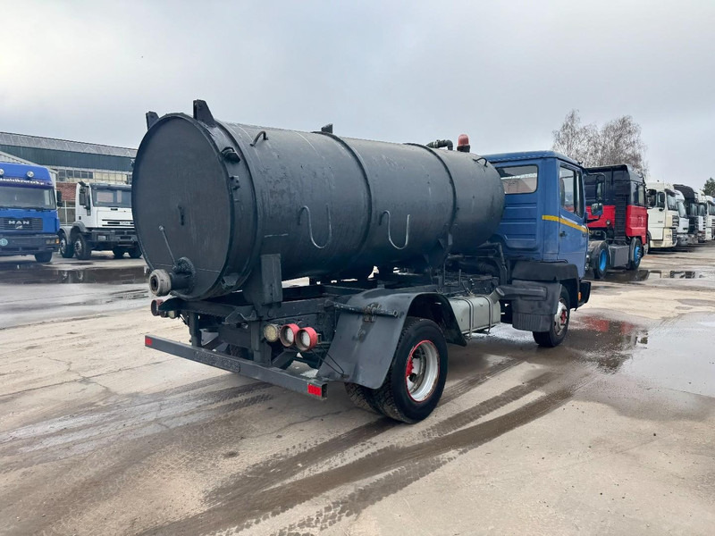 Mercedes-Benz SK 914 (8000 L / 6 CYLINDER / MANUAL PUMP / STEEL SUSPENSION) - Tanker truck: picture 5 Mercedes-Benz SK 914 (8000 L / 6 CYLINDER / MANUAL PUMP / STEEL SUSPENSION) - Tanker truck: picture 5