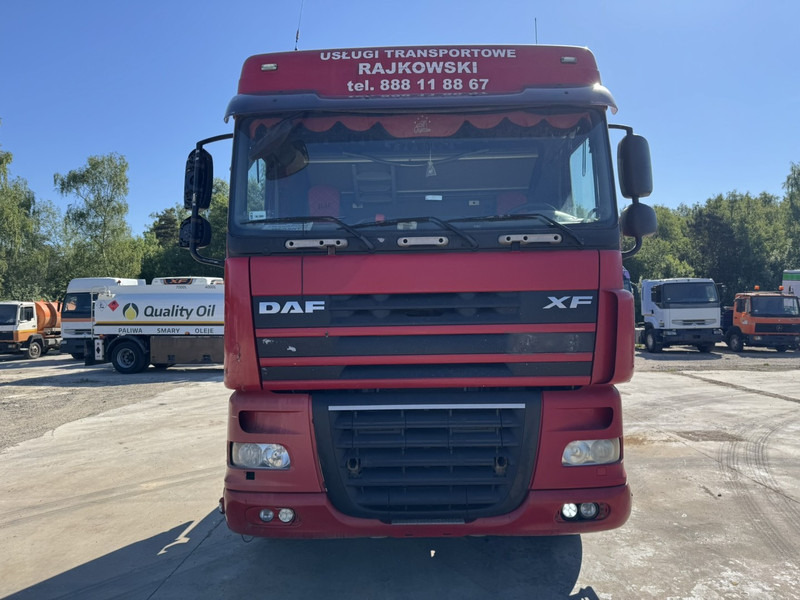 DAF 105 XF 460 Space Cab (MANUAL GEARBOX / BOITE MANUELLE / PTO / HYDRAULIC) - Tractor unit: picture 2 DAF 105 XF 460 Space Cab (MANUAL GEARBOX / BOITE MANUELLE / PTO / HYDRAULIC) - Tractor unit: picture 2