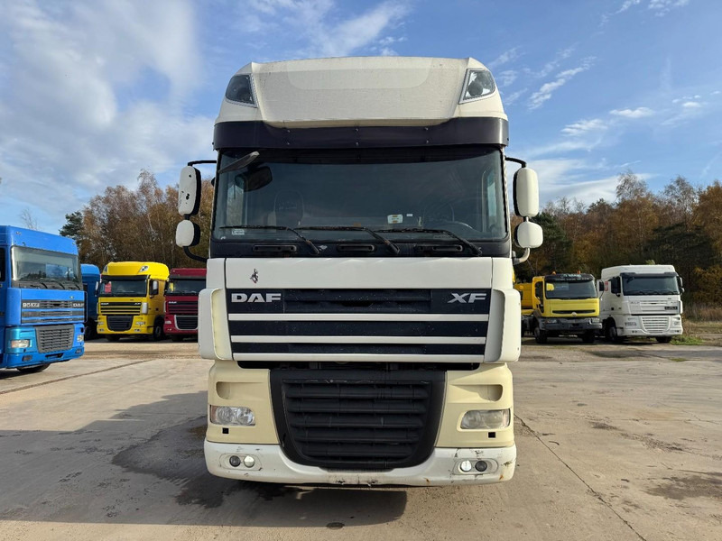 DAF 105 XF 460 Super Space Cab (MANUAL GEARBOX / BOITE MANUELLE) - Tractor unit: picture 2 DAF 105 XF 460 Super Space Cab (MANUAL GEARBOX / BOITE MANUELLE) - Tractor unit: picture 2