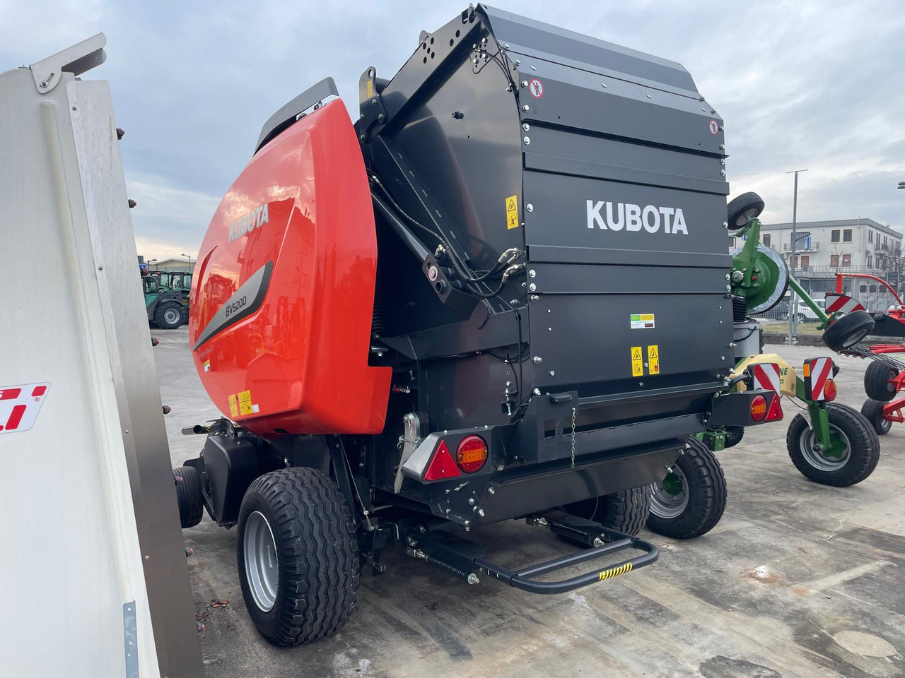 KUBOTA ROTOPRESSA BV5200 - Round baler: picture 3 KUBOTA ROTOPRESSA BV5200 - Round baler: picture 3