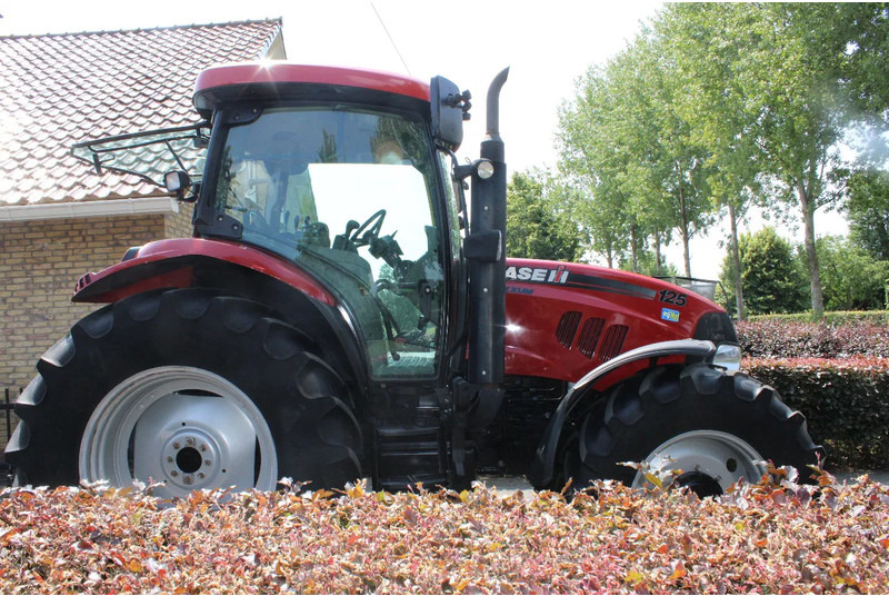 Case IH Maxxum 125 - Farm tractor: picture 2 Case IH Maxxum 125 - Farm tractor: picture 2