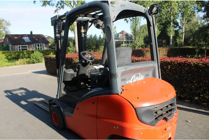 Forklift Linde H20D: picture 7 Forklift Linde H20D: picture 7