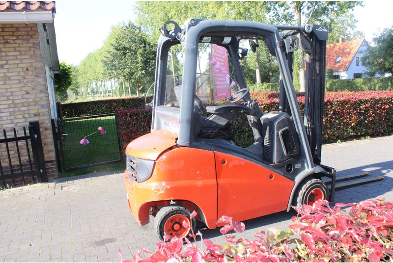 Linde H20D - Forklift: picture 3 Linde H20D - Forklift: picture 3
