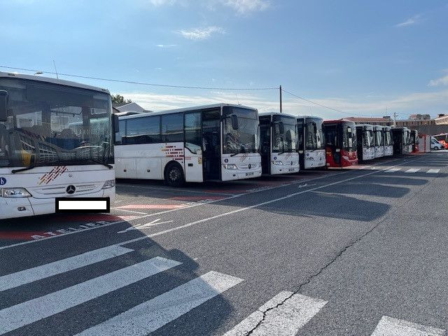 Mercedes-Benz Tourismo RH, 57 Schlafsessel, Klima, Gurte., - Suburban bus: picture 1 Mercedes-Benz Tourismo RH, 57 Schlafsessel, Klima, Gurte., - Suburban bus: picture 1