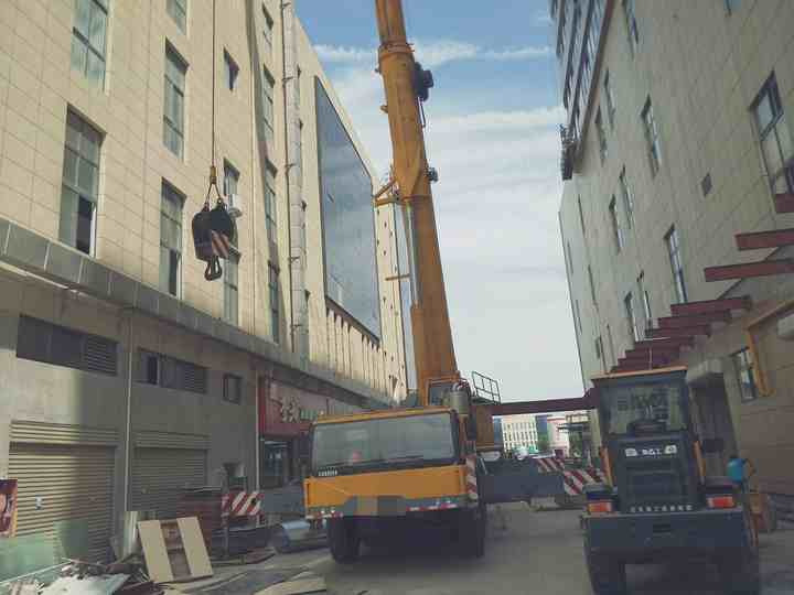 All Terrain Crane 220 Ton Used 220 Ton Crane for Sale - All terrain crane: picture 3 All Terrain Crane 220 Ton Used 220 Ton Crane for Sale - All terrain crane: picture 3