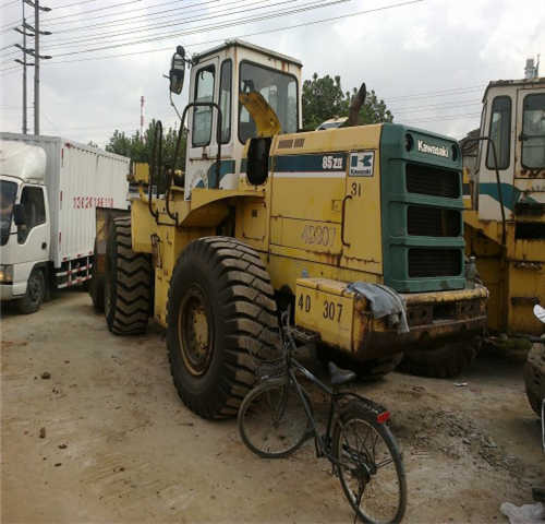 BEST-SELLING SECOND-HAND Used KAWASAKI KLD85Z Wheel Loader From Japan - Wheel loader: picture 3 BEST-SELLING SECOND-HAND Used KAWASAKI KLD85Z Wheel Loader From Japan - Wheel loader: picture 3