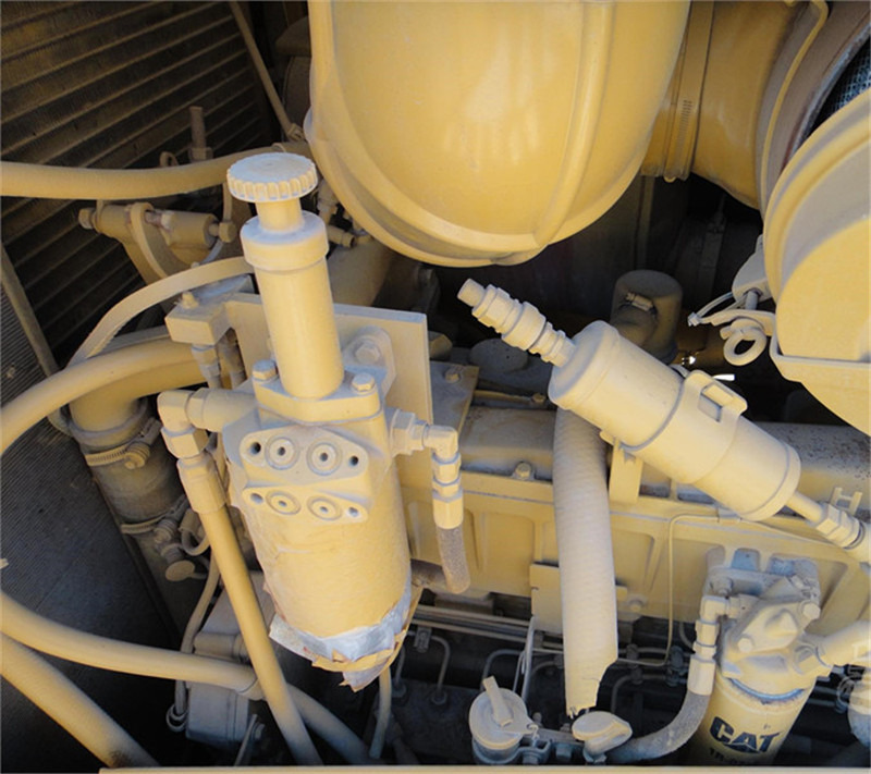 Bulldozer CATERPILLAR D8R [ Copy ] [ Copy ] [ Copy ] [ Copy ] [ Copy ]: picture 19