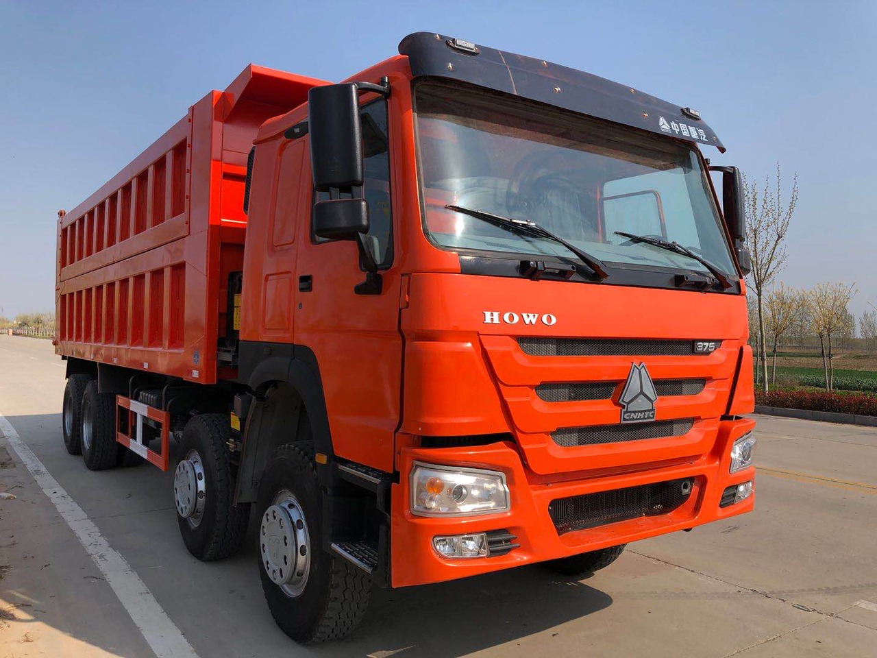 Howo 371HP(8*4) - Tipper: picture 4 Howo 371HP(8*4) - Tipper: picture 4