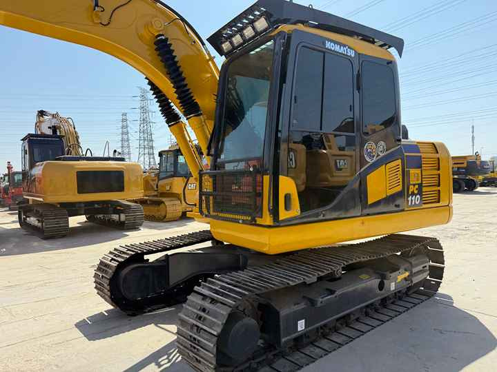 Low Shipping Mini Used Excavator Construction Machine Used komatsu Pc110 - Crawler excavator: picture 4 Low Shipping Mini Used Excavator Construction Machine Used komatsu Pc110 - Crawler excavator: picture 4