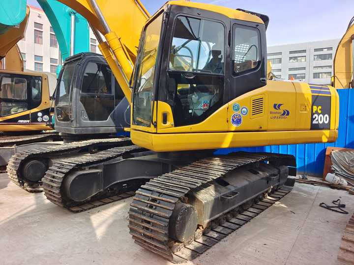 Used Koamtsu Pc200 Excavator for Sale Original Japan Brand Koamstu Pc200-7 200-8 Pc220-8 Excavator for Sale - Excavator: picture 3 Used Koamtsu Pc200 Excavator for Sale Original Japan Brand Koamstu Pc200-7 200-8 Pc220-8 Excavator for Sale - Excavator: picture 3