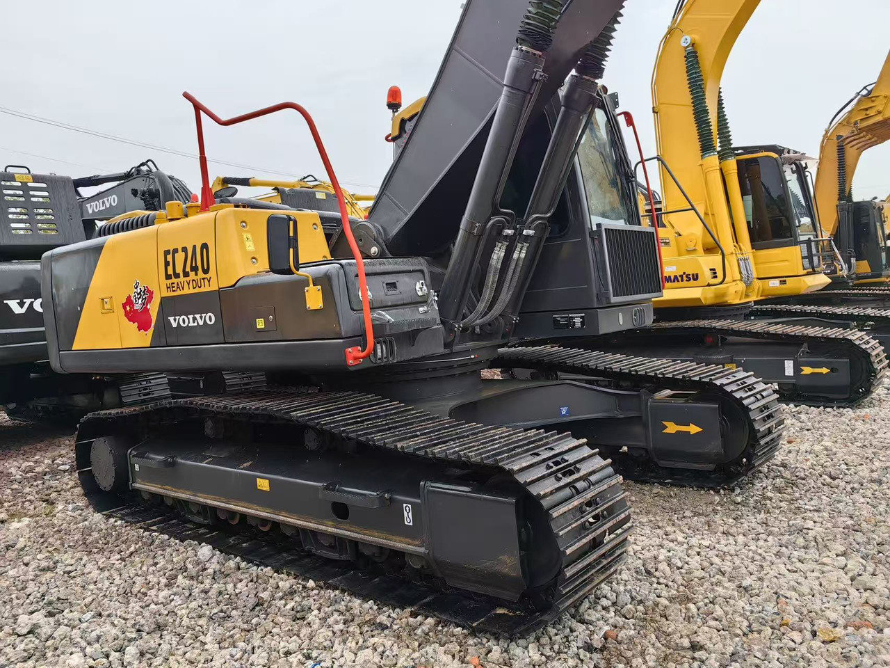 Volvo ec240 - Crawler excavator: picture 3 Volvo ec240 - Crawler excavator: picture 3