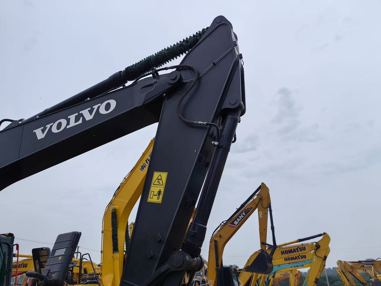 Volvo ec240 - Crawler excavator: picture 2 Volvo ec240 - Crawler excavator: picture 2
