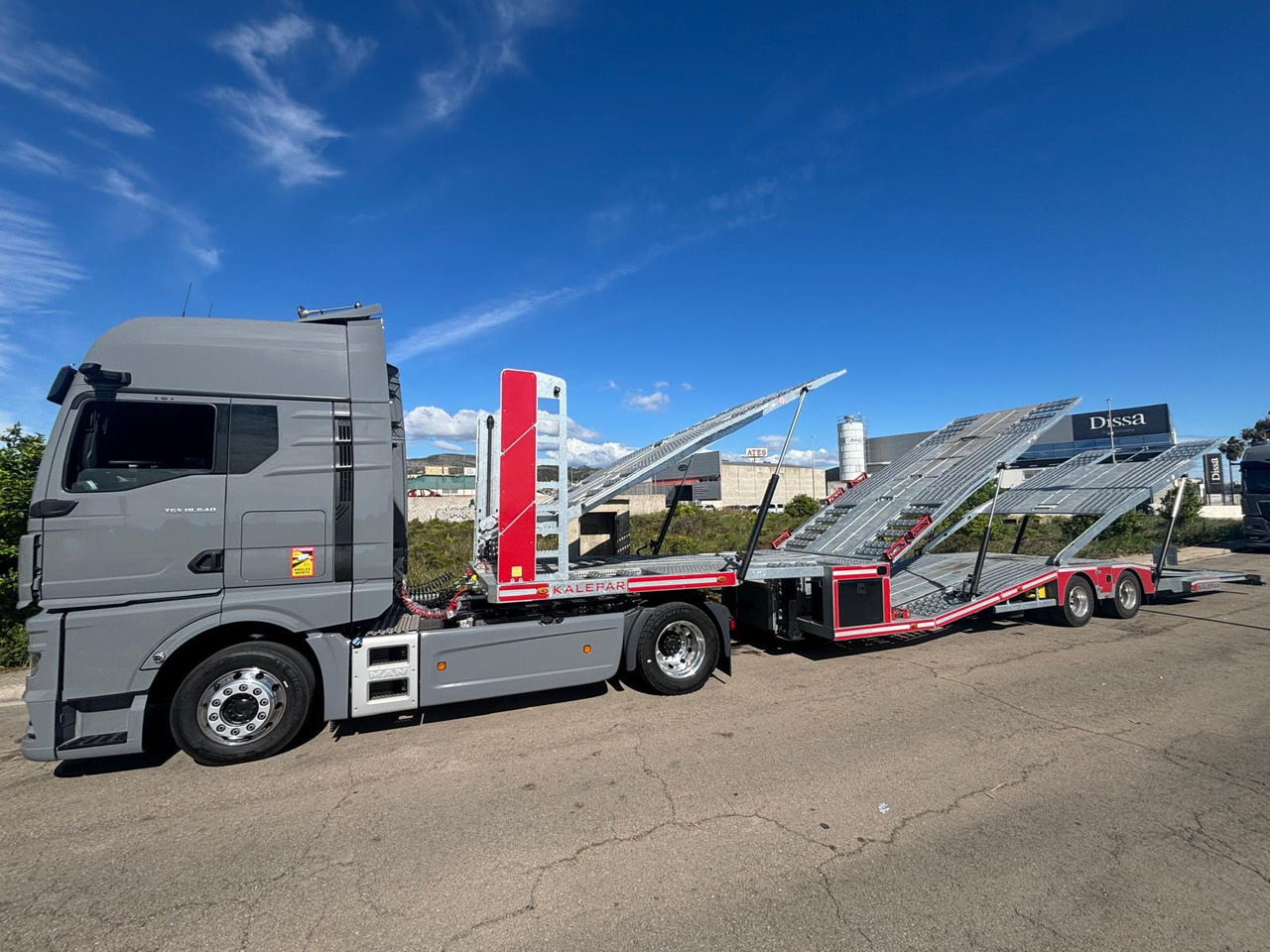 MAN TGX - Car transporter truck: picture 3 MAN TGX - Car transporter truck: picture 3