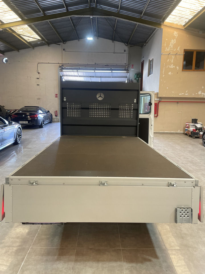 MERCEDES-BENZ SPRINTER 519 - Dropside/ Flatbed truck: picture 5 MERCEDES-BENZ SPRINTER 519 - Dropside/ Flatbed truck: picture 5