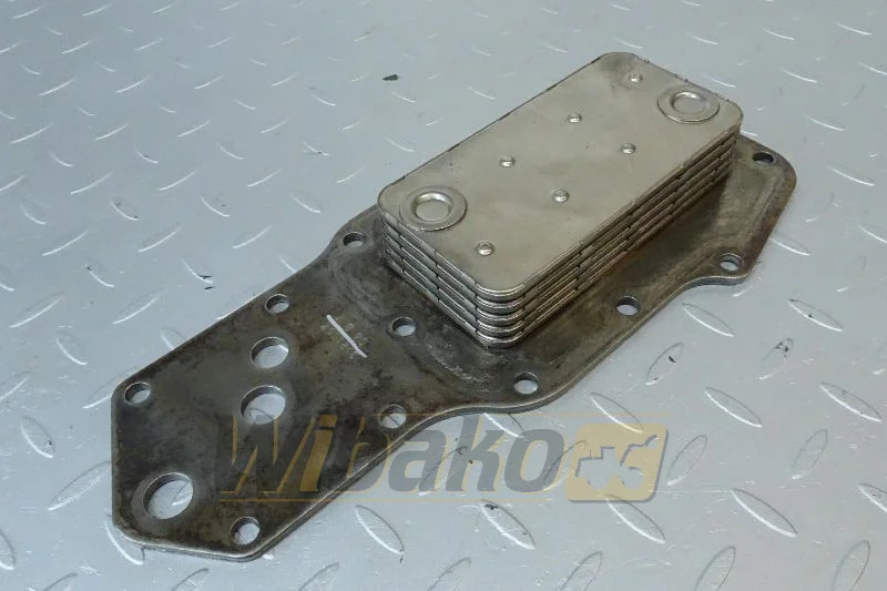 Cummins 3921557 - Oil cooler for Construction machinery: picture 1 Cummins 3921557 - Oil cooler for Construction machinery: picture 1