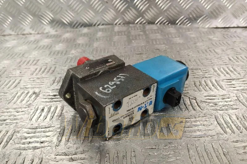 Vickers DG4V32AMKUP4D3H760EN94 R900424447 - Hydraulic valve for Construction machinery: picture 1 Vickers DG4V32AMKUP4D3H760EN94 R900424447 - Hydraulic valve for Construction machinery: picture 1