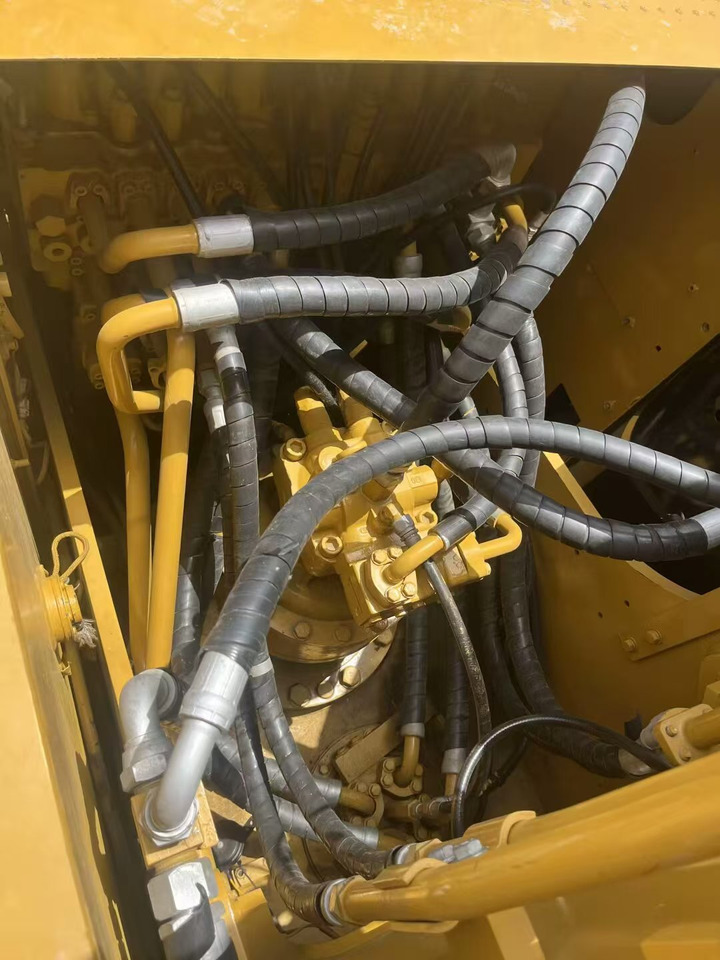 Crawler excavator CATERPILLAR 323D2L: picture 16 Crawler excavator CATERPILLAR 323D2L: picture 16