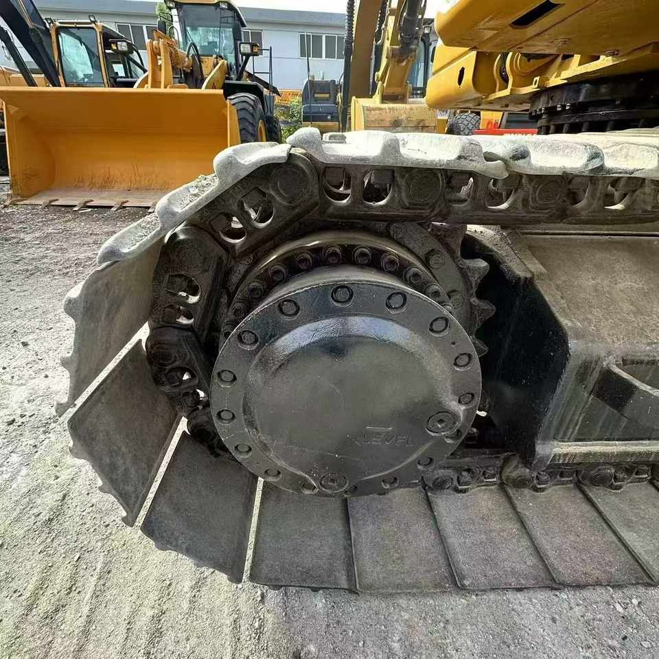 CATERPILLAR 330D2 - Crawler excavator: picture 2 CATERPILLAR 330D2 - Crawler excavator: picture 2