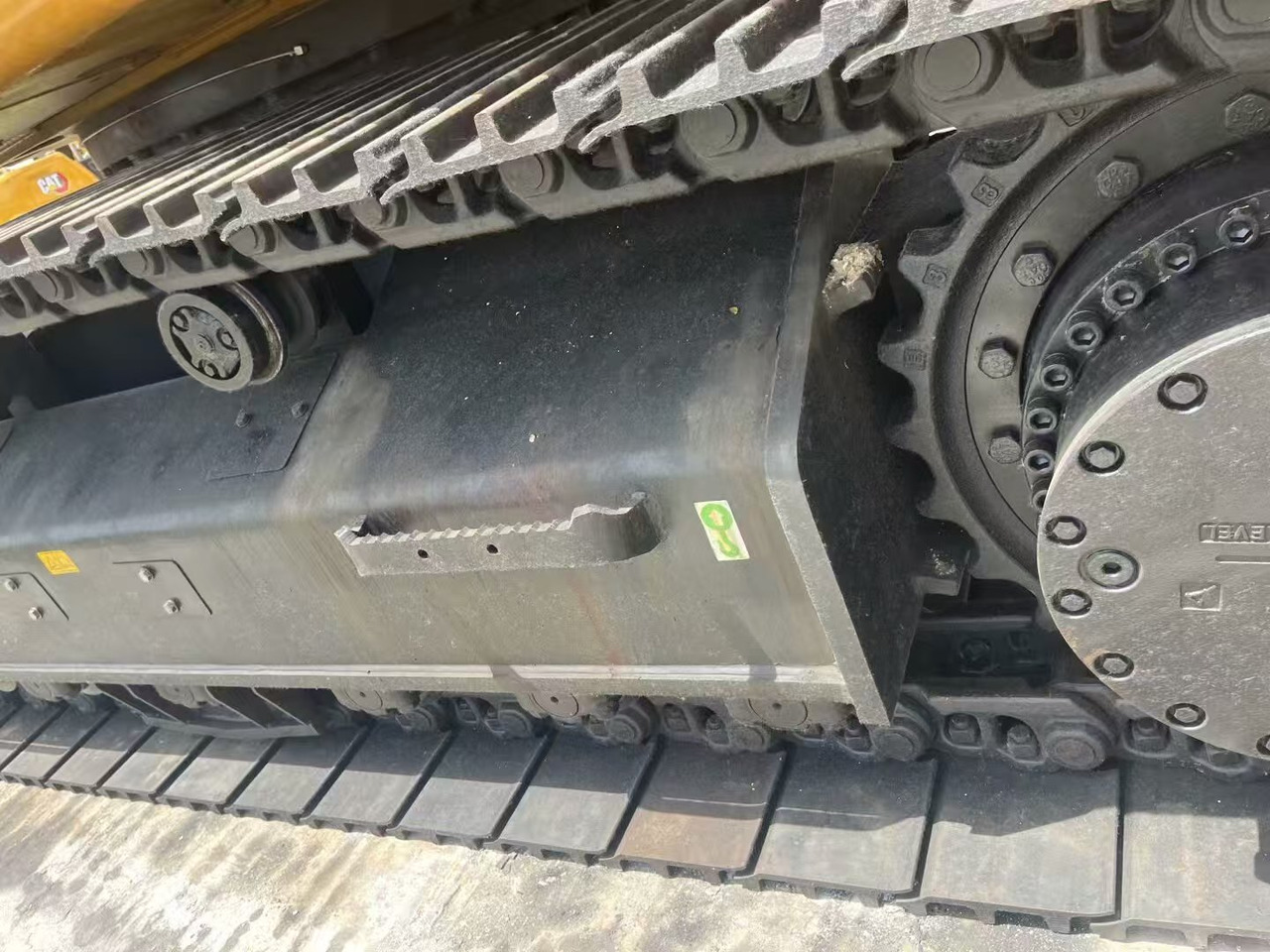 CATERPILLAR 330D2 - Crawler excavator: picture 3 CATERPILLAR 330D2 - Crawler excavator: picture 3