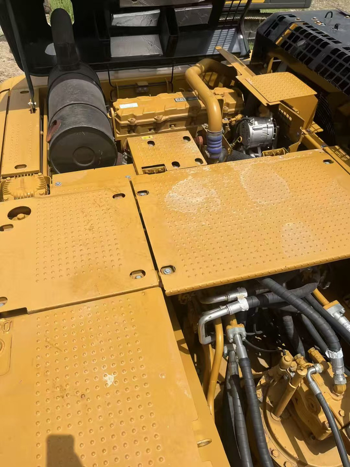 CATERPILLAR 330D2 - Crawler excavator: picture 5 CATERPILLAR 330D2 - Crawler excavator: picture 5