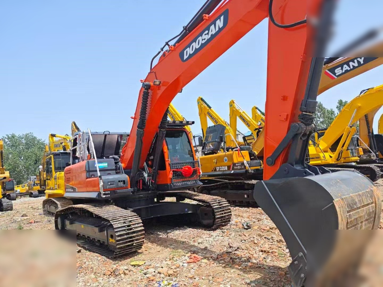DOOSAN DX300 LC - Crawler excavator: picture 2 DOOSAN DX300 LC - Crawler excavator: picture 2