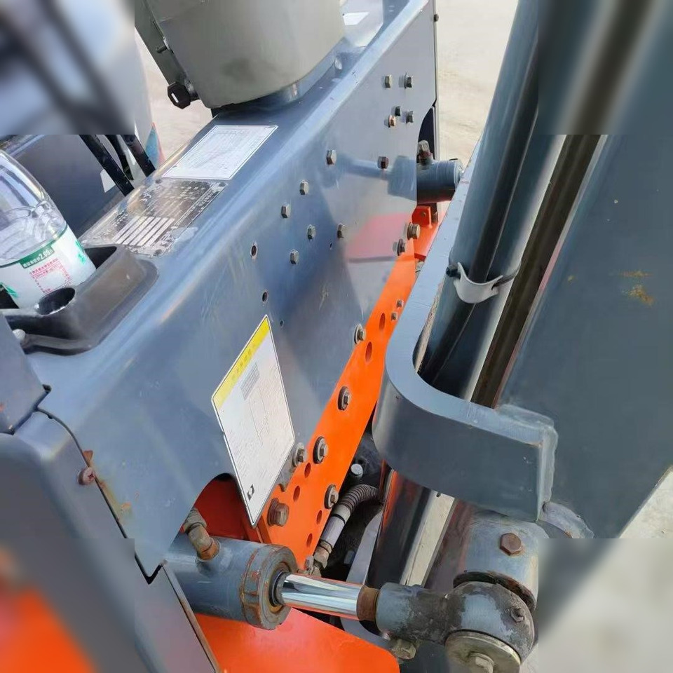 Diesel forklift HELI FG18G: picture 6