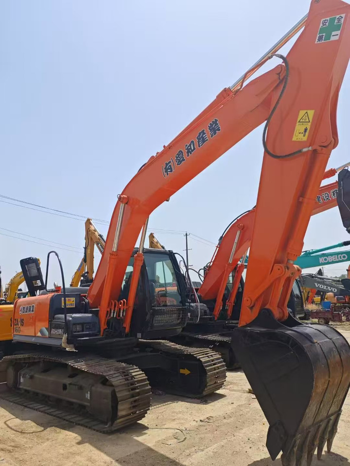 HITACHI ZX160 - Crawler excavator: picture 4 HITACHI ZX160 - Crawler excavator: picture 4