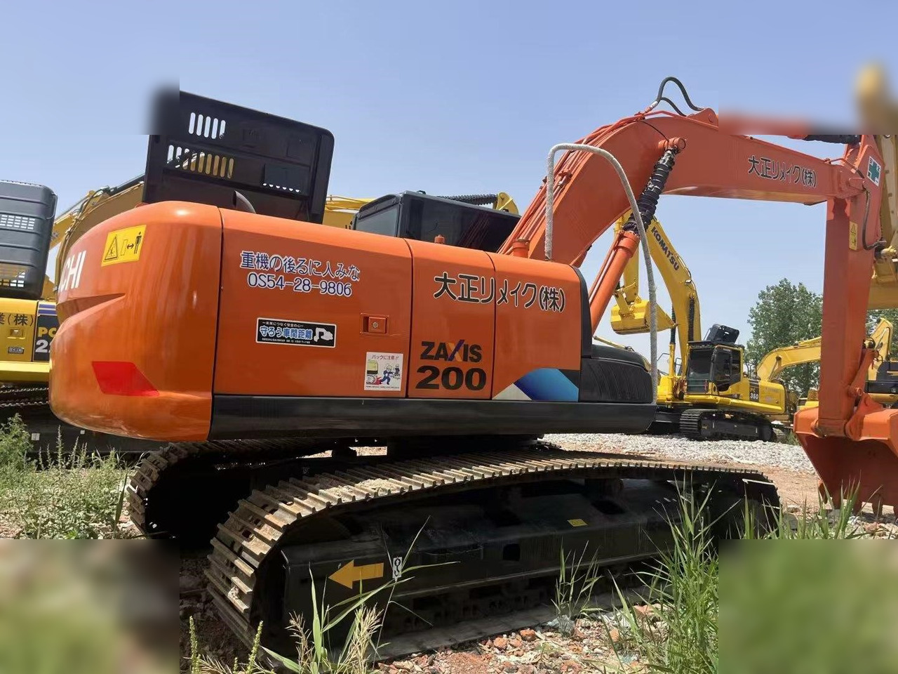 HITACHI ZX200 - Crawler excavator: picture 1 HITACHI ZX200 - Crawler excavator: picture 1