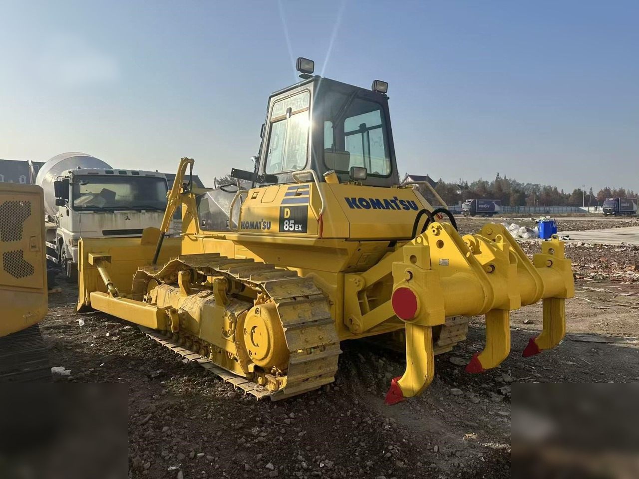 KOMATSU D85EX-18 - Bulldozer: picture 2 KOMATSU D85EX-18 - Bulldozer: picture 2