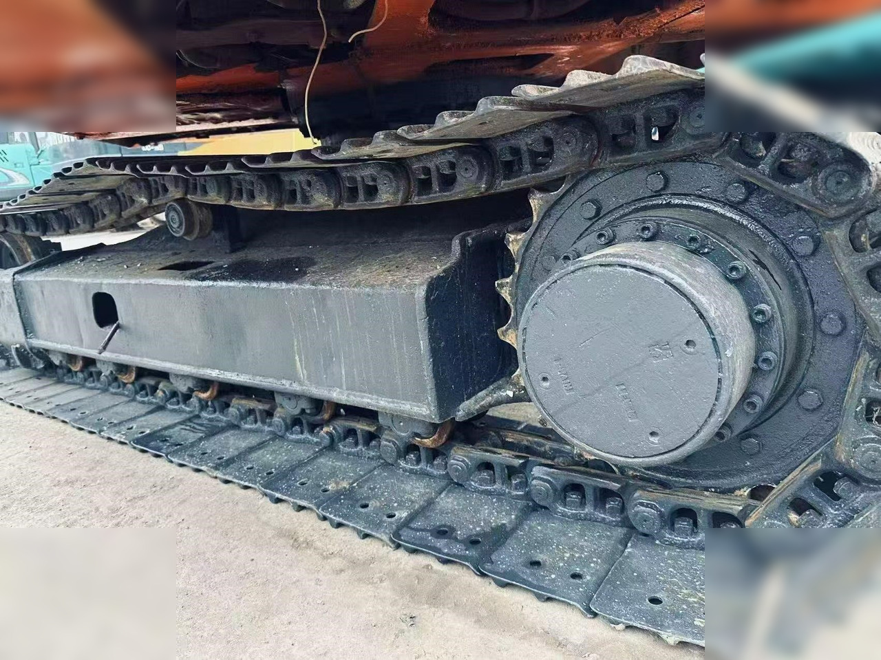 Crawler excavator KOMATSU PC60 LC-5: picture 12