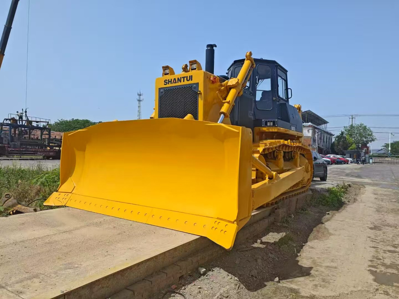 Bulldozer SHANTUI SD32: picture 13