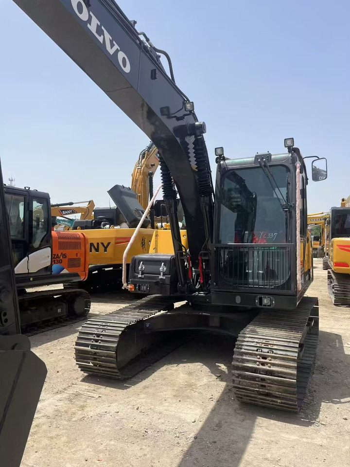 Crawler excavator volvo EC140: picture 13