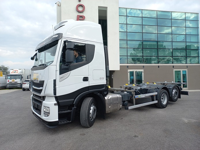 IVECO AS260S48 - Container transporter/ Swap body truck: picture 3 IVECO AS260S48 - Container transporter/ Swap body truck: picture 3